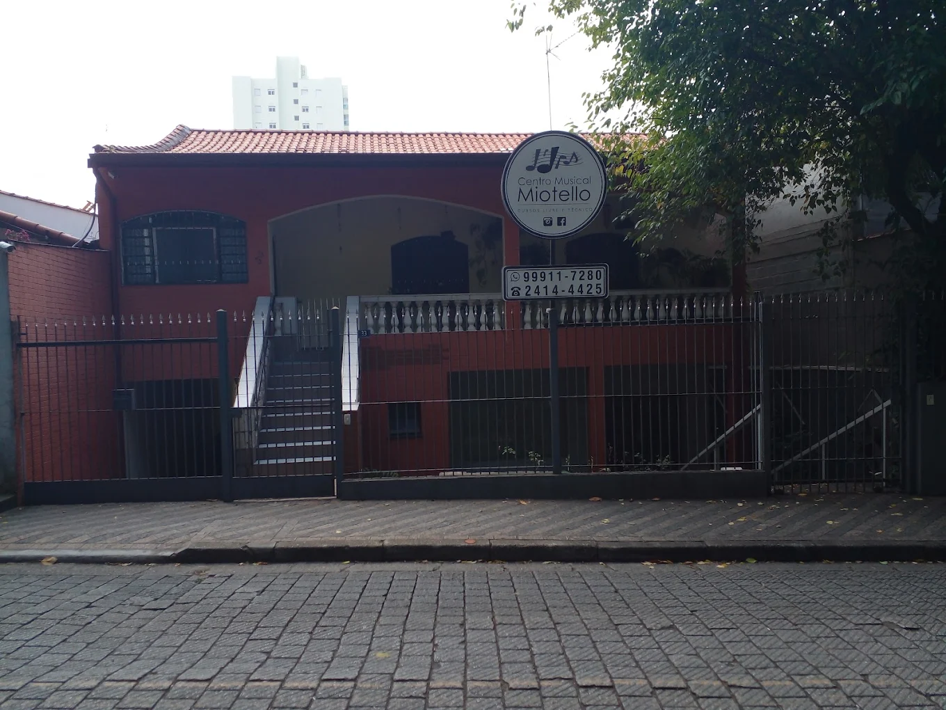Fachada - Centro Musical Miotello - Sobre Nós - Site